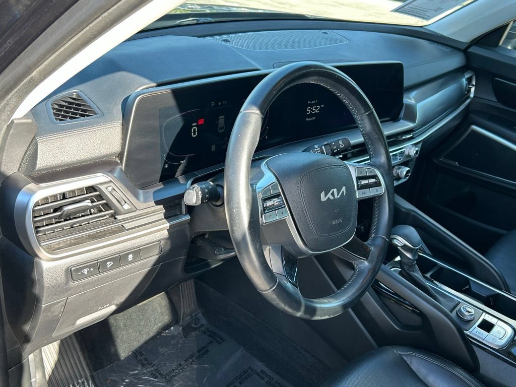 Used 2023 Kia Telluride LX FWD image 22