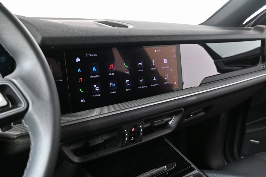 Used 2025 Porsche Cayenne image 12