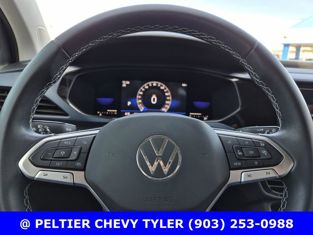 Used 2023 Volkswagen Taos SE w/ Black Wheel Package image 18