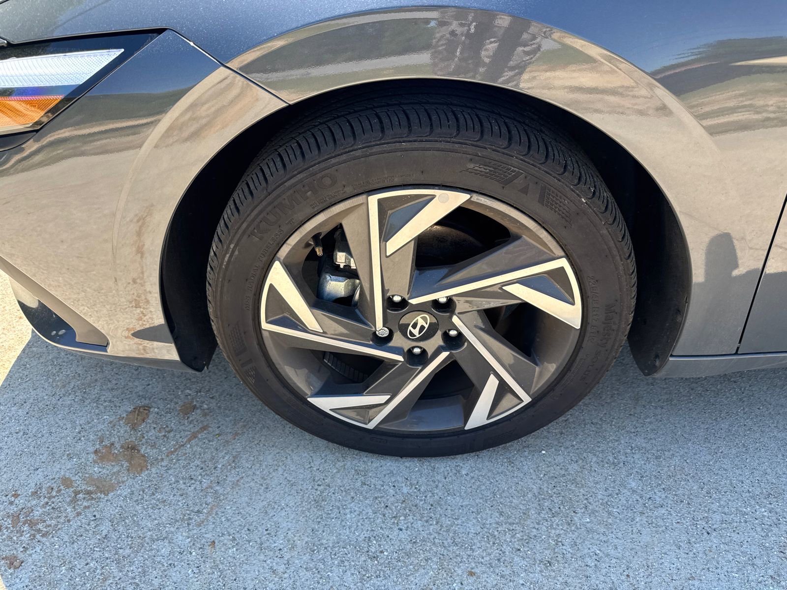 Certified 2025 Hyundai Elantra Sport FWD image 11