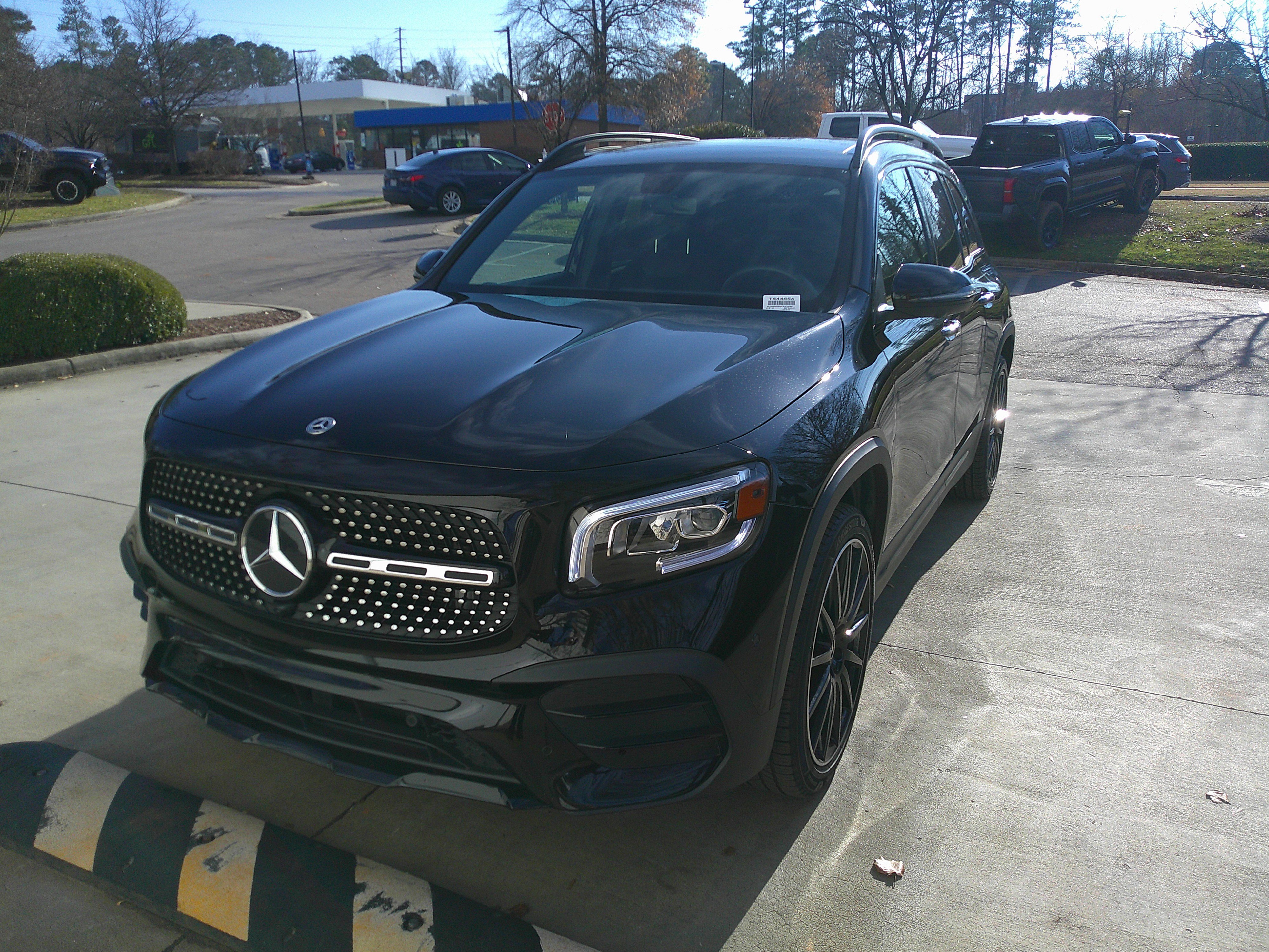 Used 2023 Mercedes-Benz GLB 250 image 5