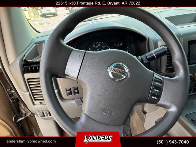 Used 2004 Nissan Titan LE w/ (Tow) Big Tow Pkg AWD/4WD image 17
