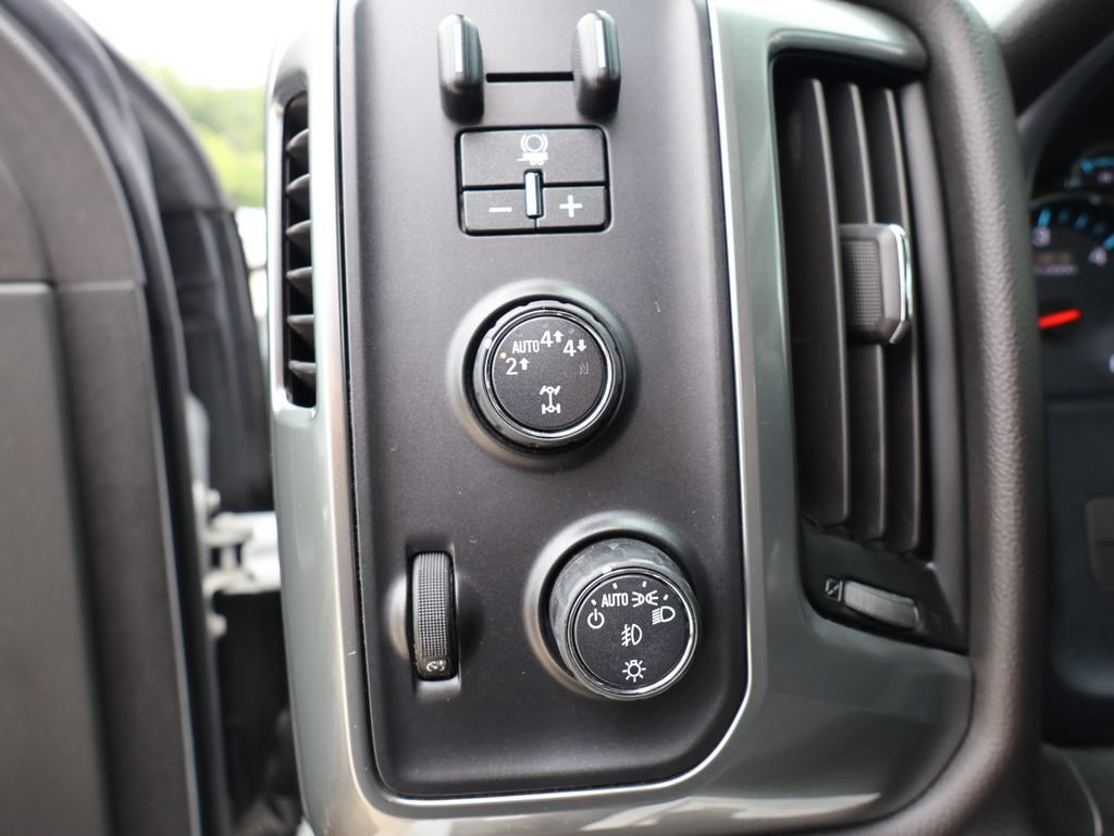 Certified 2019 Chevrolet Silverado 1500 LT w/ All Star Edition AWD/4WD image 12