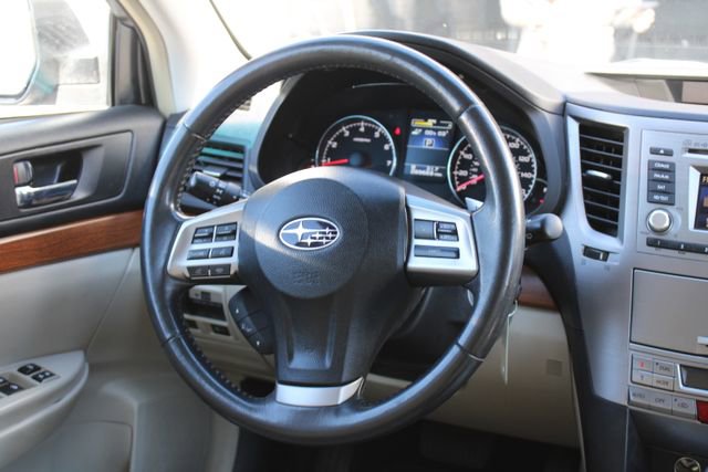 Used 2013 Subaru Outback 3.6R Limited w/ Moonroof Pkg image 19