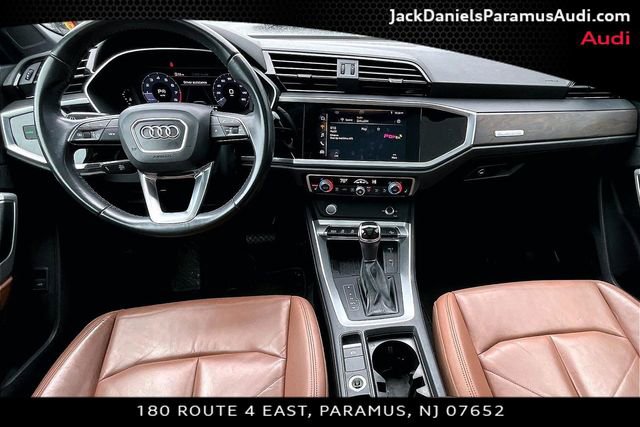Used 2019 Audi Q3 2.0T Premium Plus w/ Premium Plus Package AWD/4WD image 12
