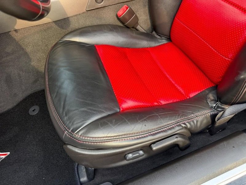 Used 2006 Chevrolet Corvette Z06 w/ Preferred Equipment Group RWD image 16