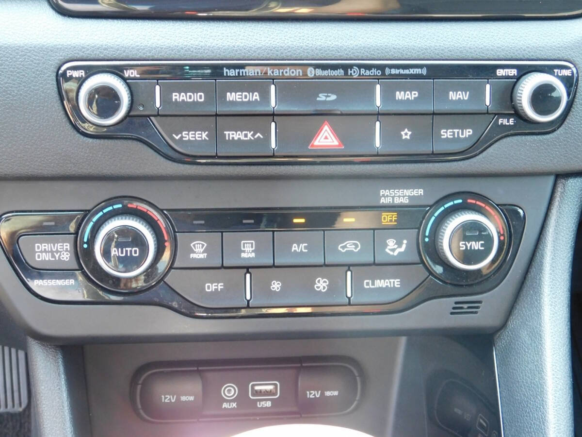 Used 2019 Kia Niro S Touring FWD image 13