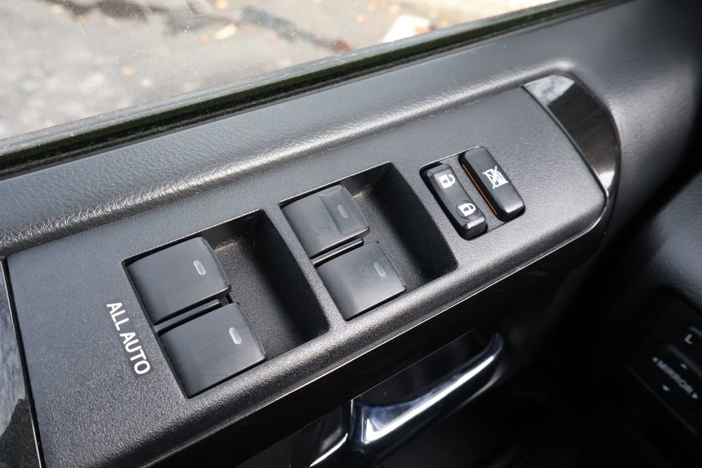 Used 2019 Toyota 4Runner Limited image 34