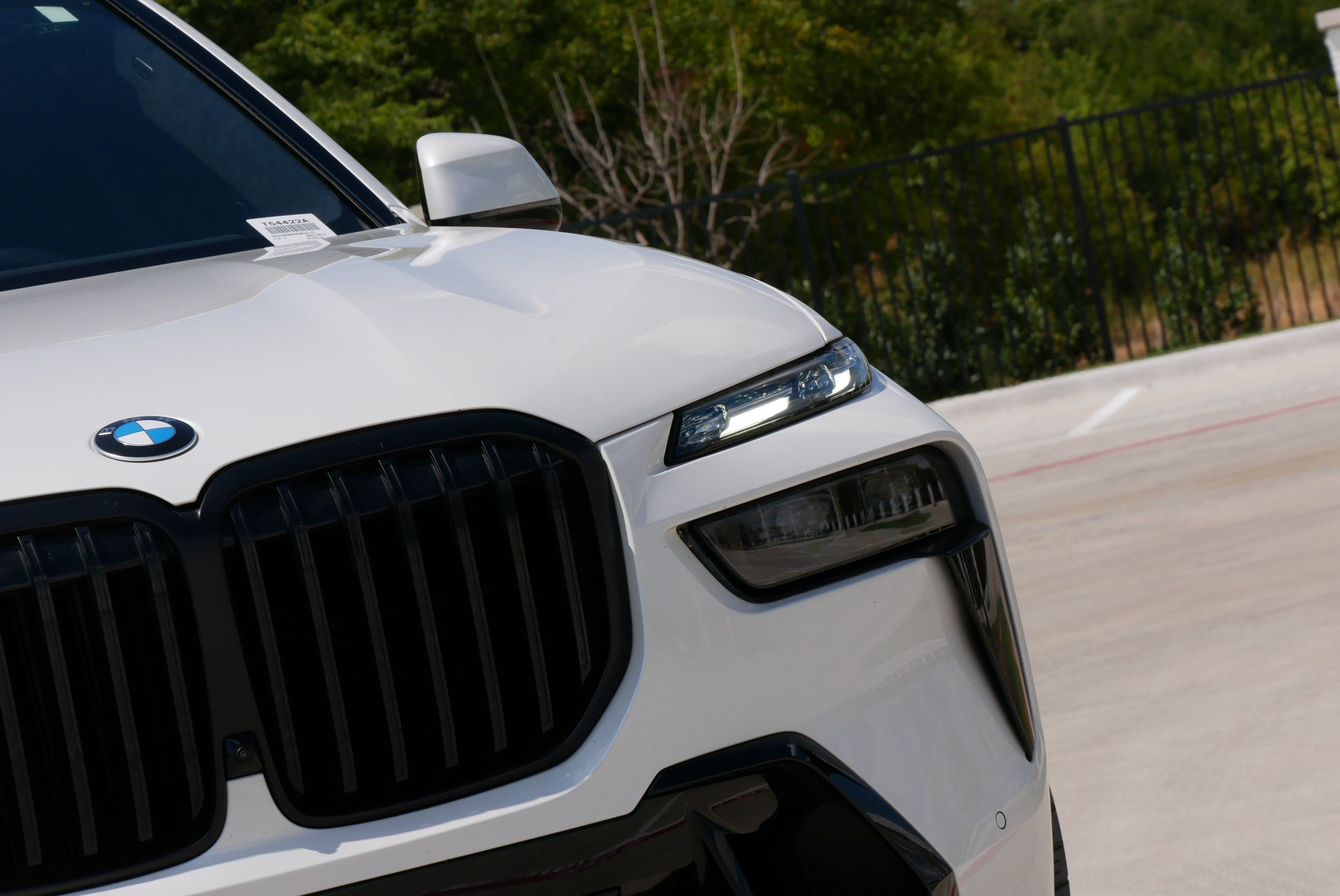 Used 2024 BMW X7 xDrive40i w/ M Sport Package AWD/4WD image 10