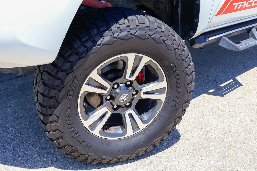 Used 2023 Toyota Tacoma SR5 RWD image 27