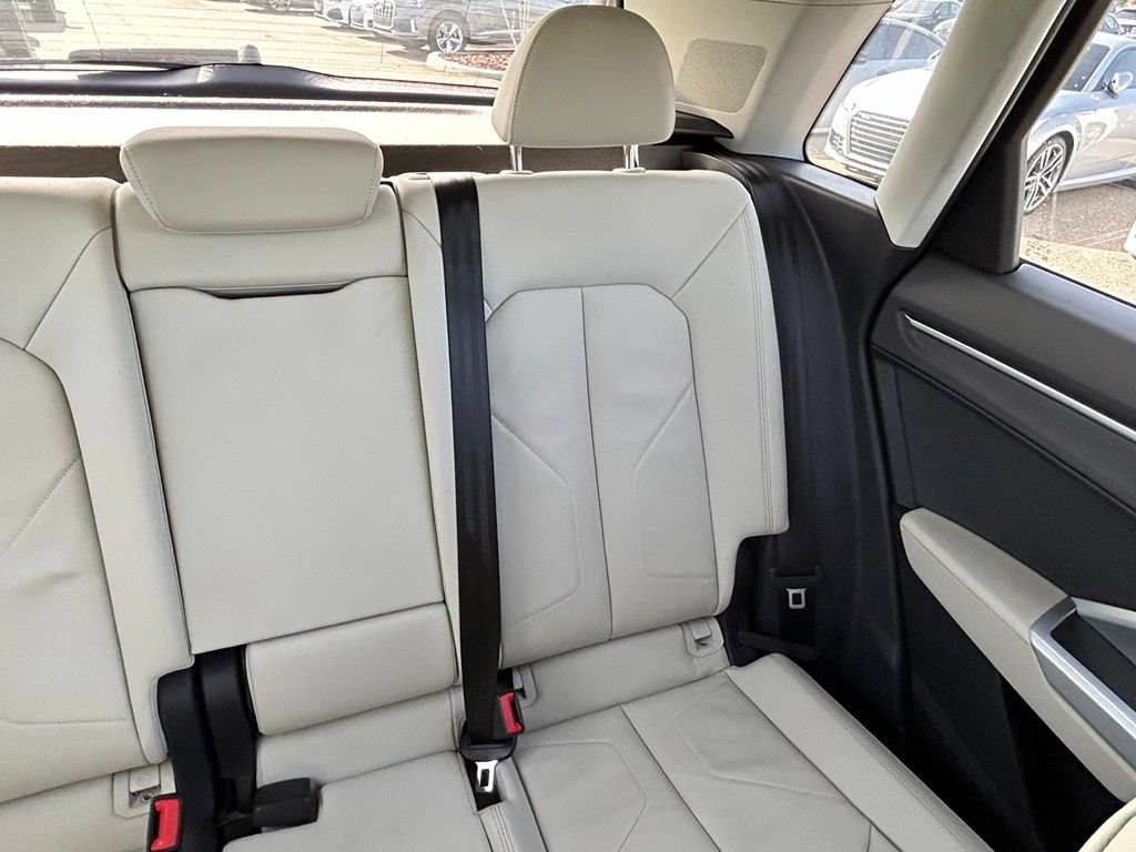 Used 2023 Audi Q3 2.0T Premium Plus w/ Premium Plus Package AWD/4WD image 14