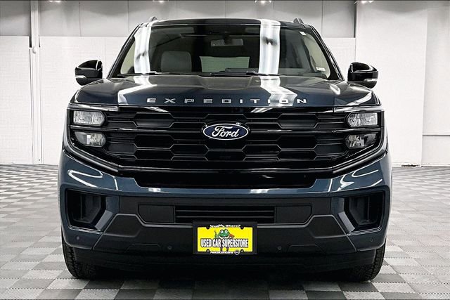 Used 2025 Ford Expedition Active image 4