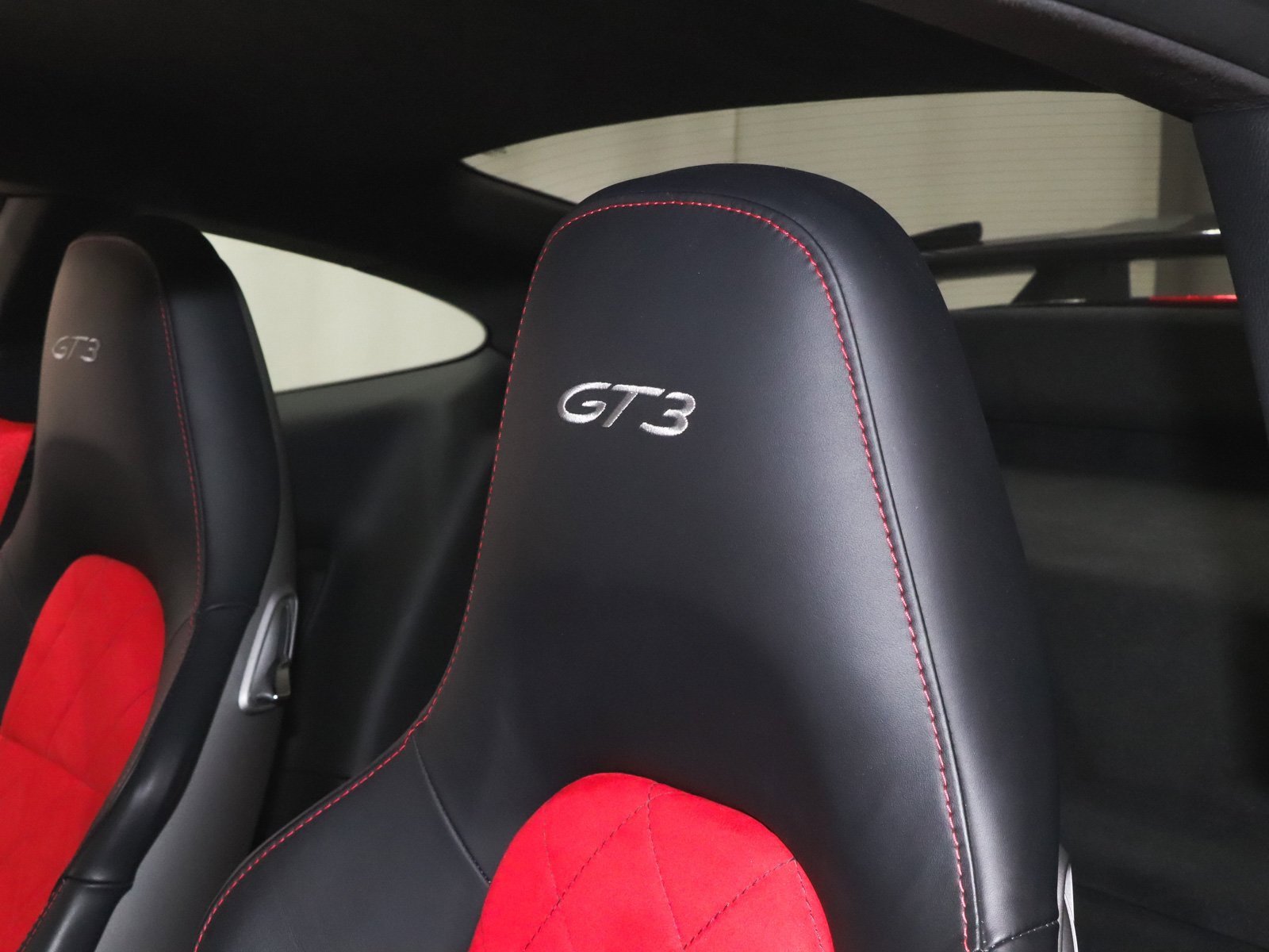 Used 2015 Porsche 911 GT3 image 18