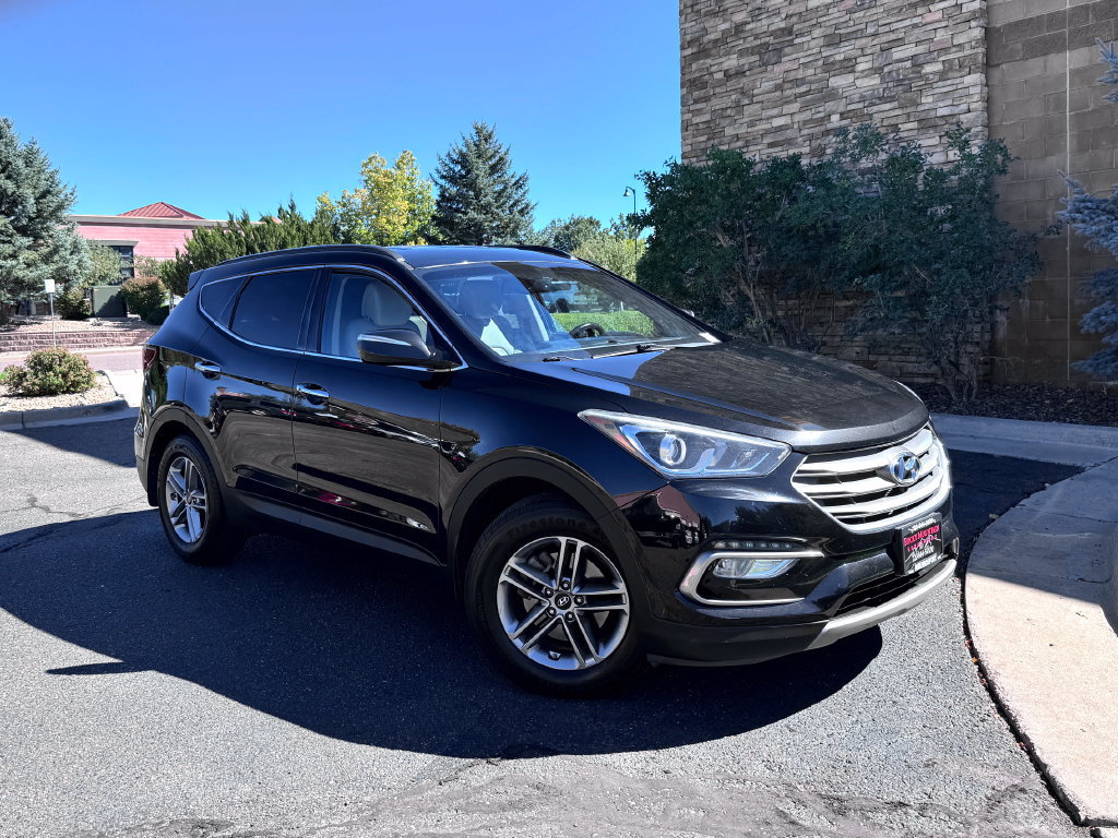 Used 2018 Hyundai Santa Fe Sport AWD/4WD image 2