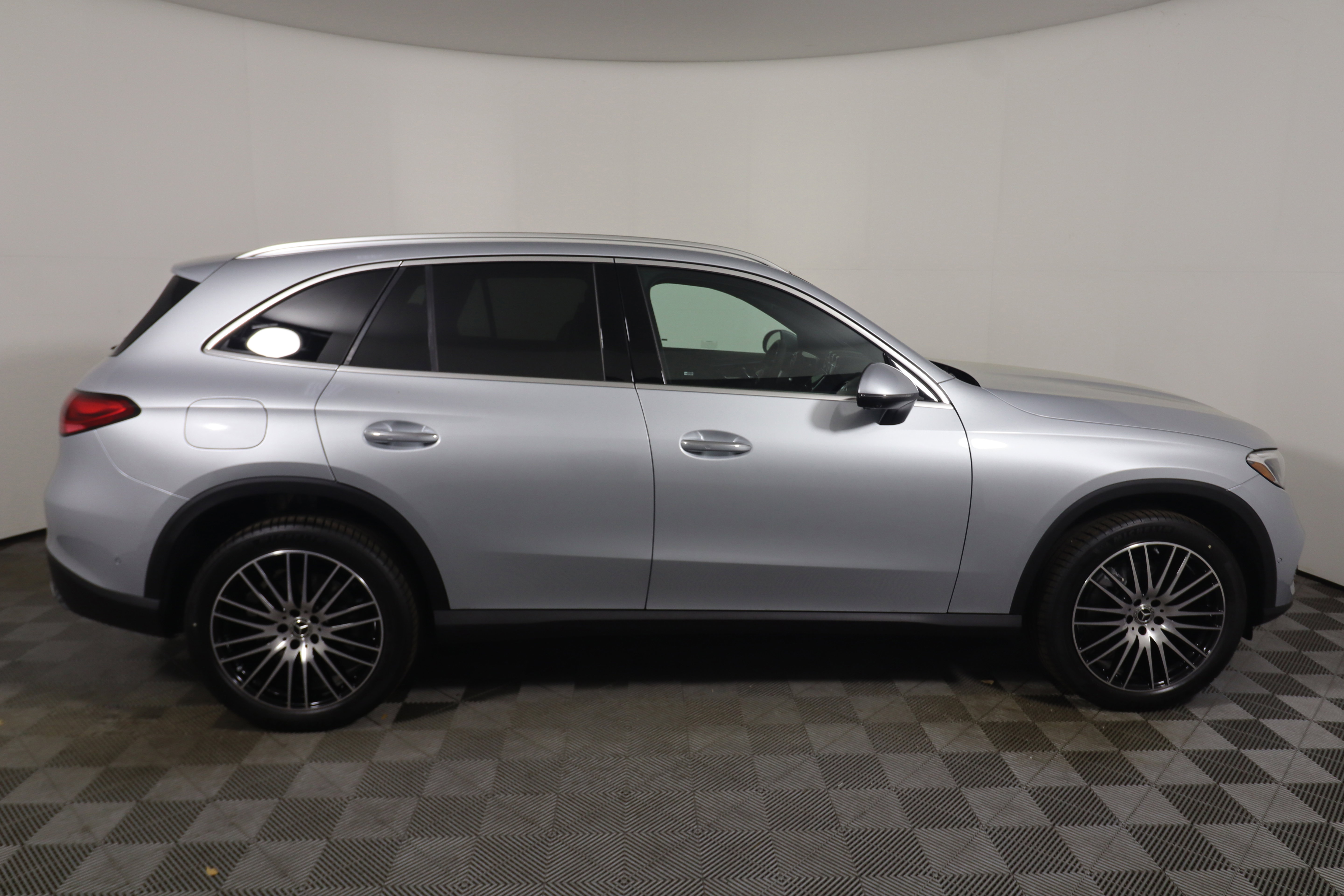 New 2026 Mercedes-Benz GLC 300 image 6