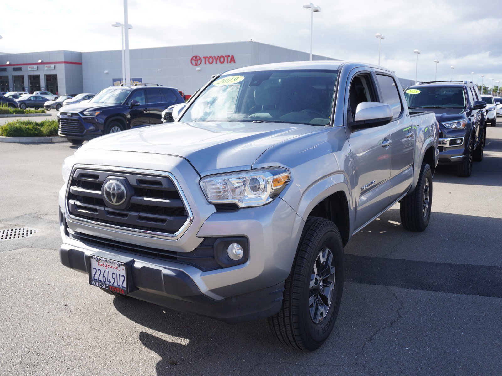 Used 2019 Toyota Tacoma SR5 image 8