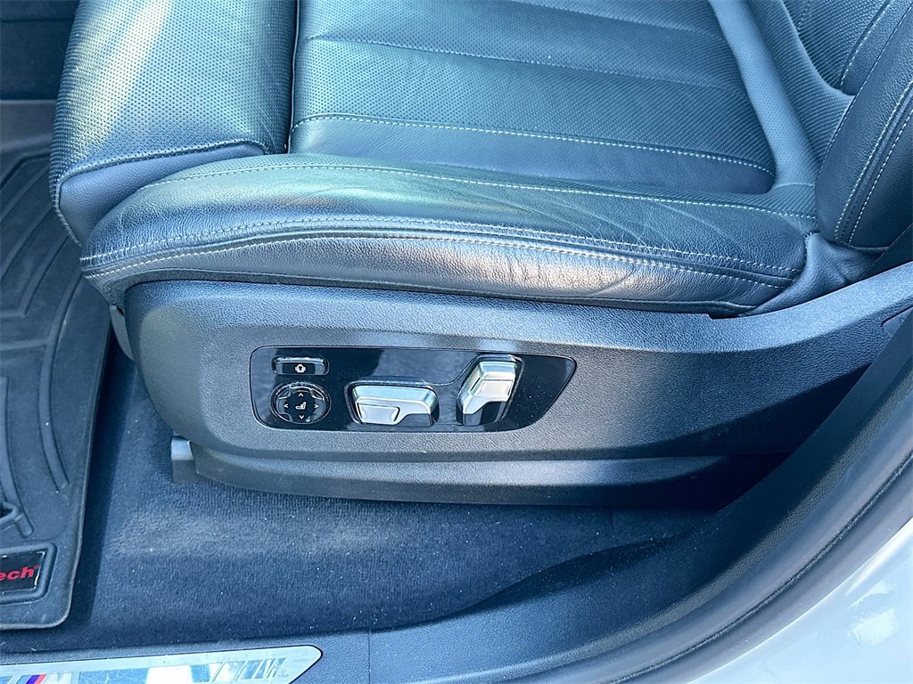 Used 2022 BMW X5 xDrive40i w/ M Sport Package image 9