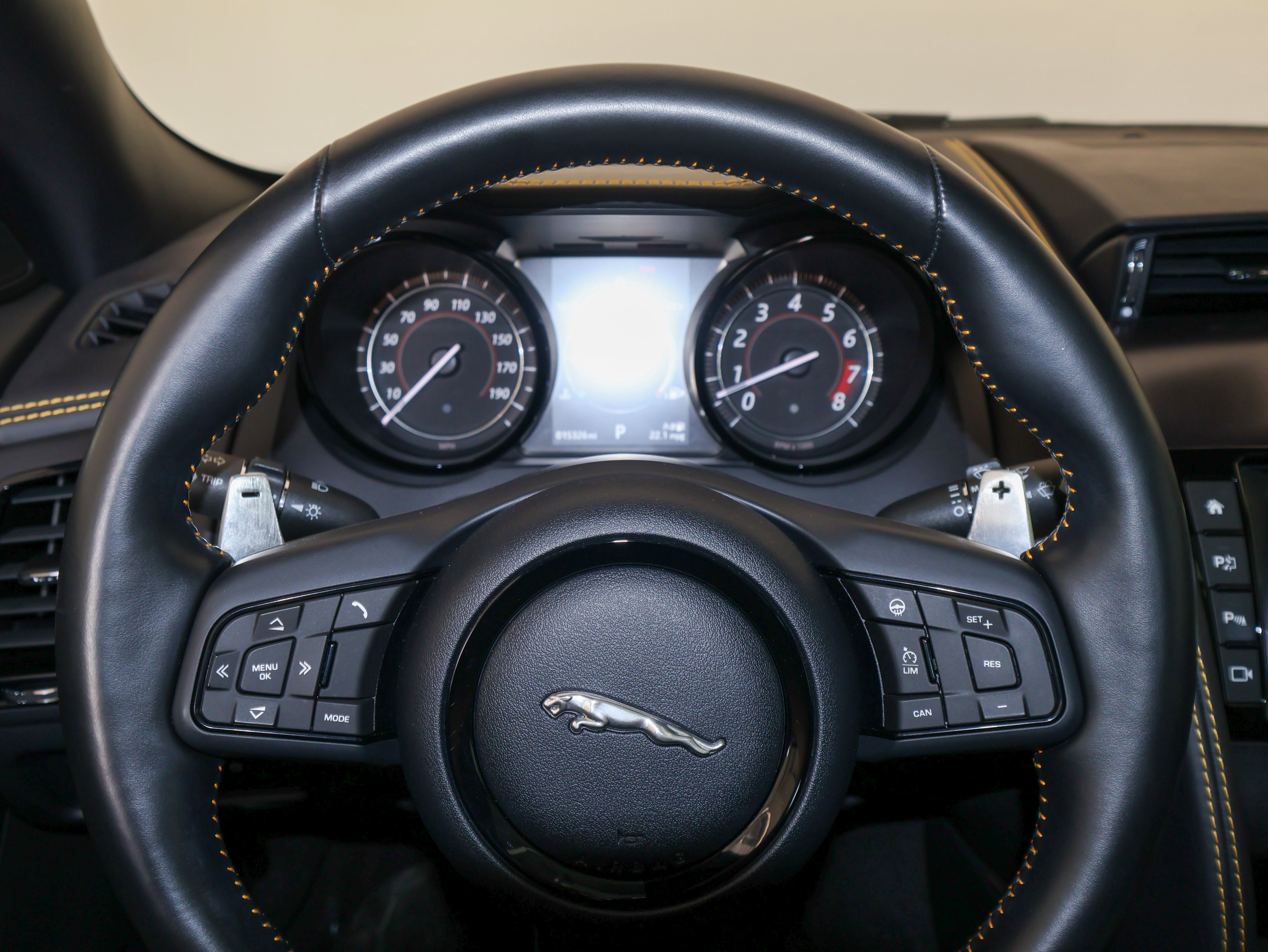 Used 2018 Jaguar F-TYPE 400 Sport image 28