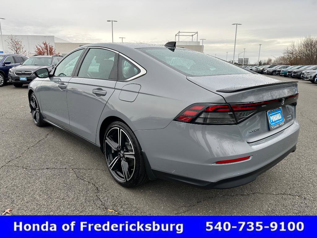 Used 2024 Honda Accord Sport image 4