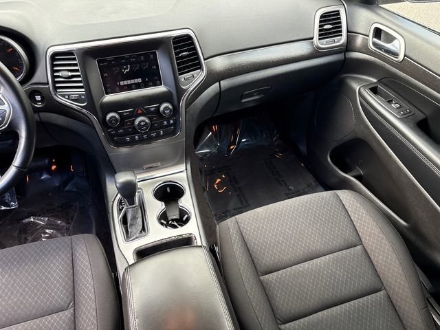 Used 2018 Jeep Grand Cherokee Laredo image 20