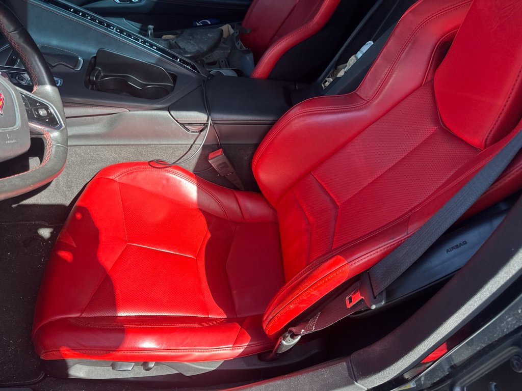 Used 2021 Chevrolet Corvette Stingray Coupe w/ Z51 Performance Package RWD image 7
