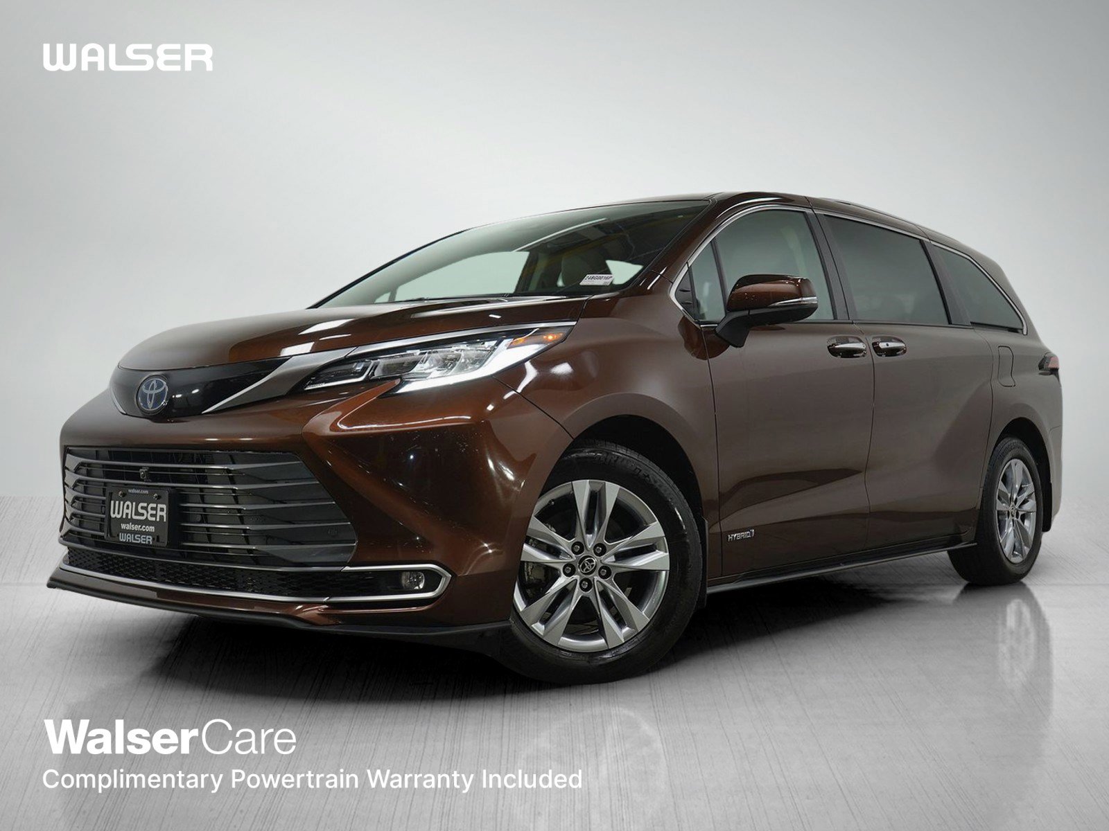 Used 2021 Toyota Sienna Limited image 1