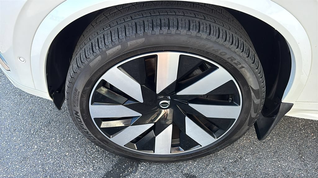 Certified 2024 Volvo XC90 T8 Plus w/ Protection Package Premier AWD/4WD image 30