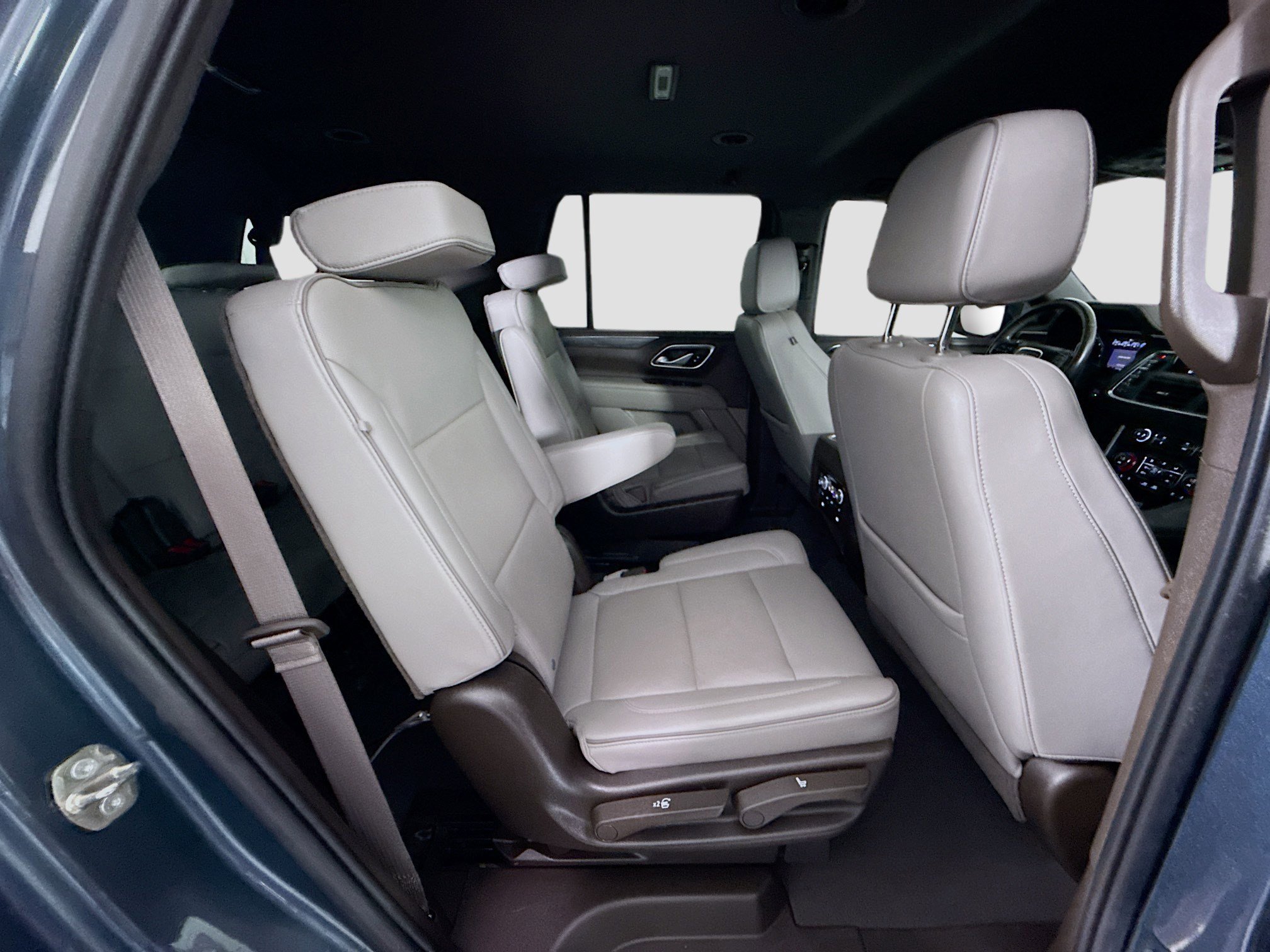 Used 2021 GMC Yukon SLT w/ SLT Luxury Package image 27