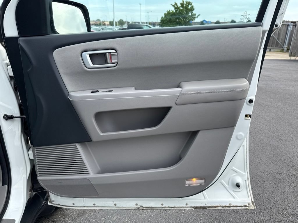 Used 2014 Honda Pilot EX image 37