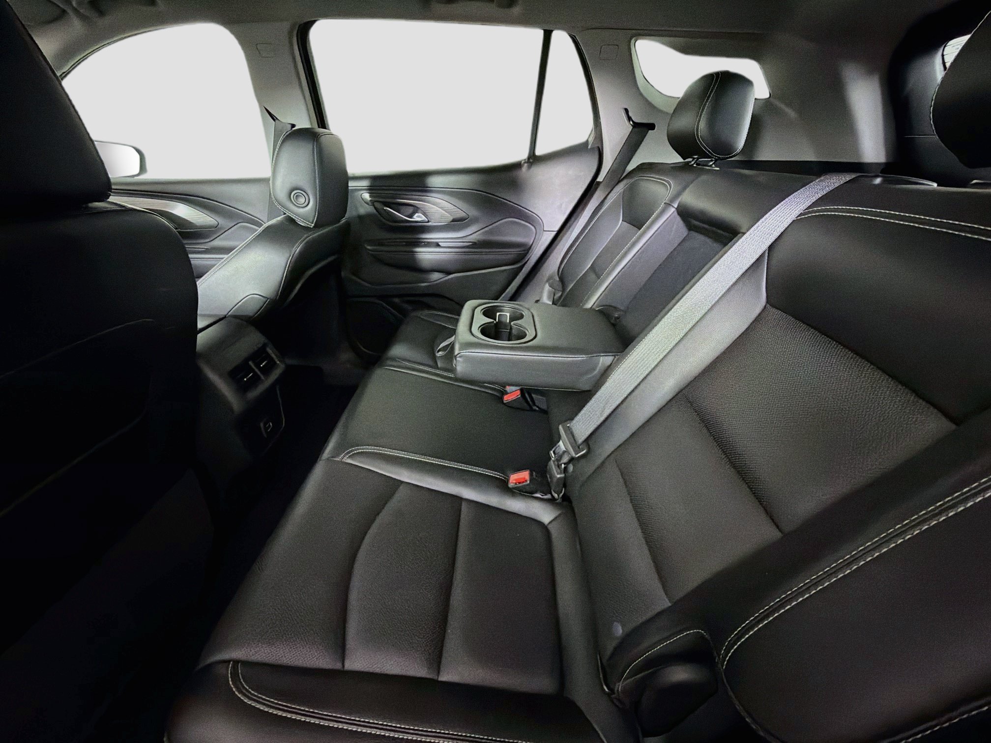Used 2023 GMC Terrain SLT FWD image 26