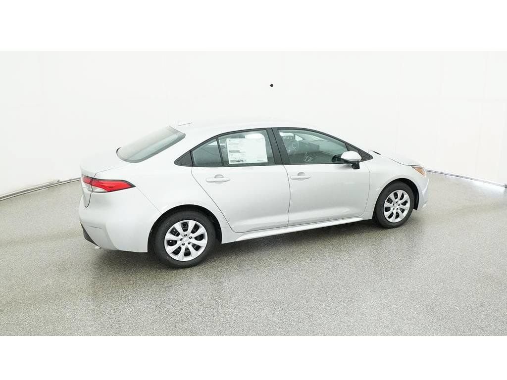 Used 2024 Toyota Corolla LE FWD image 12
