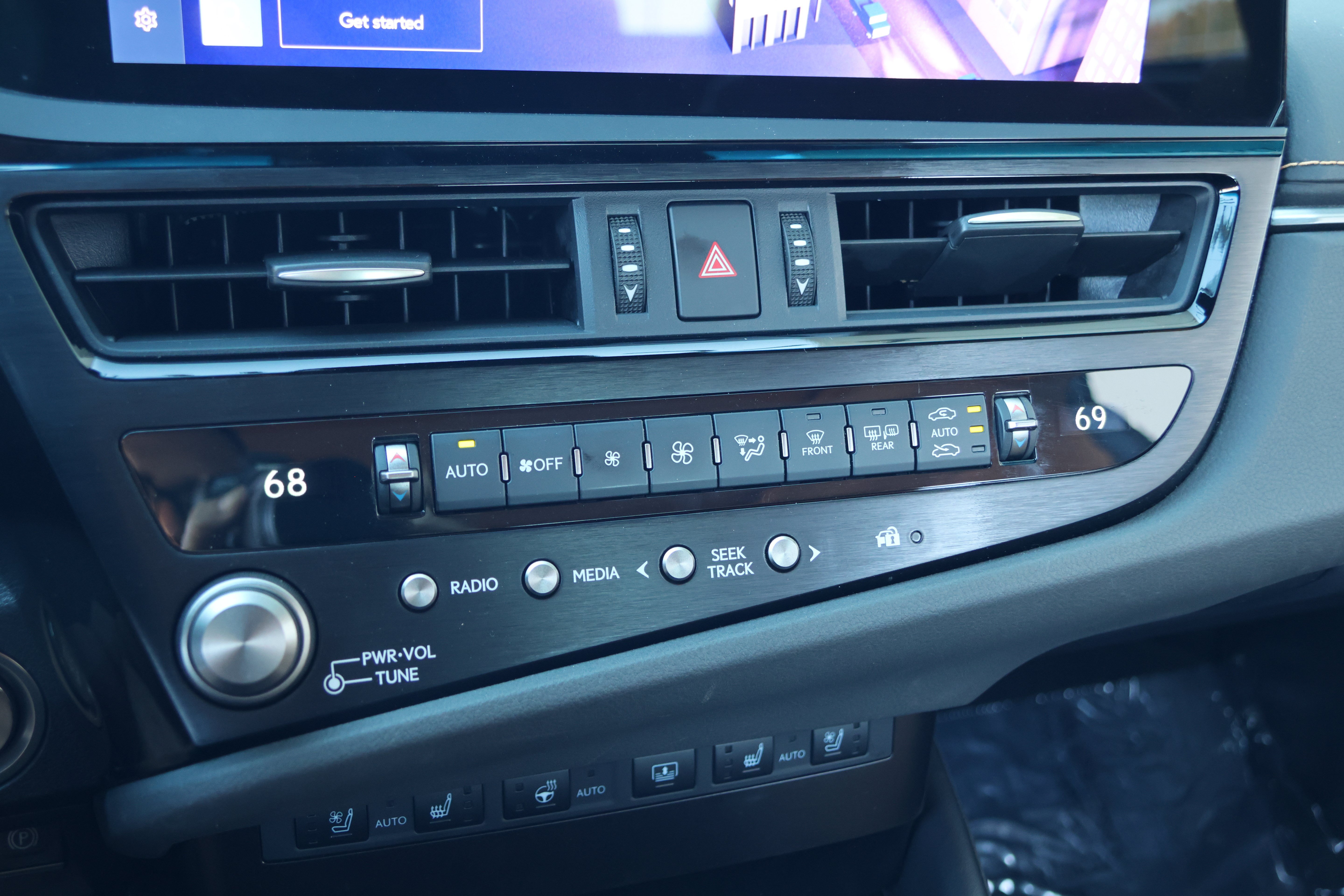 Certified 2025 Lexus ES 350 w/ Technology Package FWD image 22