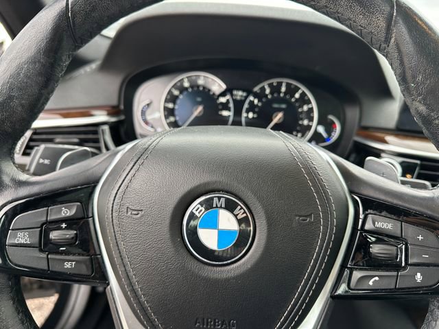 Used 2018 BMW 530i xDrive image 25