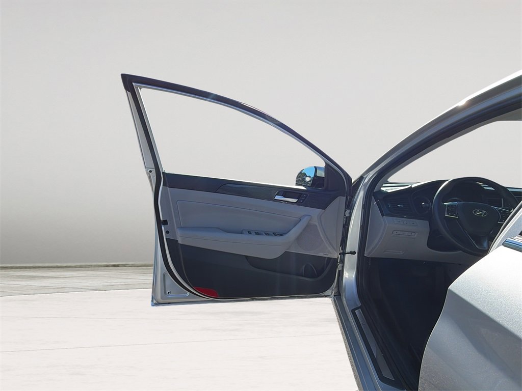 Used 2018 Hyundai Sonata Limited w/ Limited Ultimate Package 03 image 13