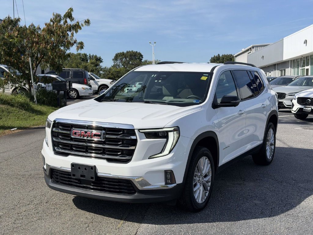 Used 2026 GMC Acadia Elevation w/ Elevation Premium Package FWD image 23