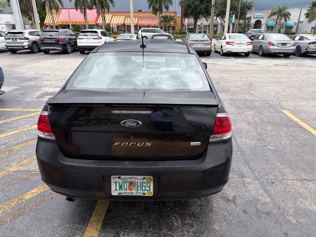Used 2008 Ford Focus SE FWD image 5