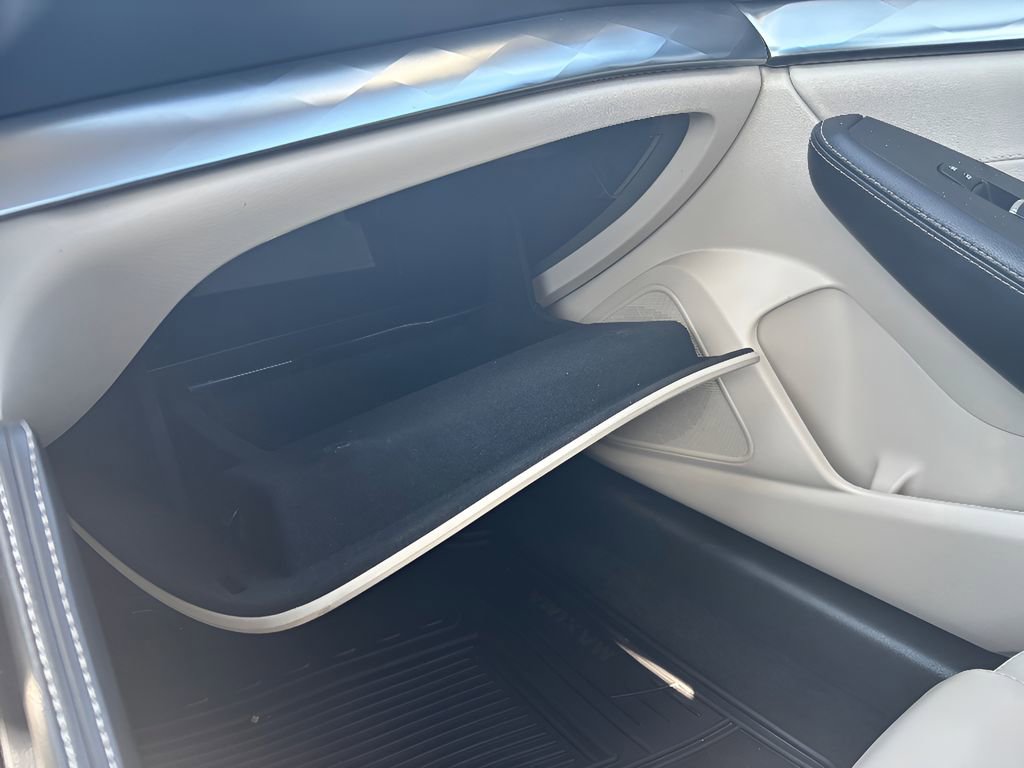 Used 2021 Nissan Maxima 3.5 SV w/ Floor Mat Group image 13