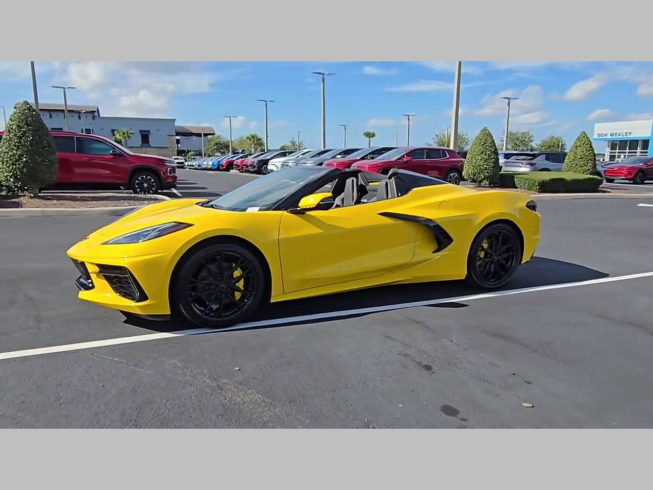 New 2026 Chevrolet Corvette Stingray Convertible w/ 1LT image 17