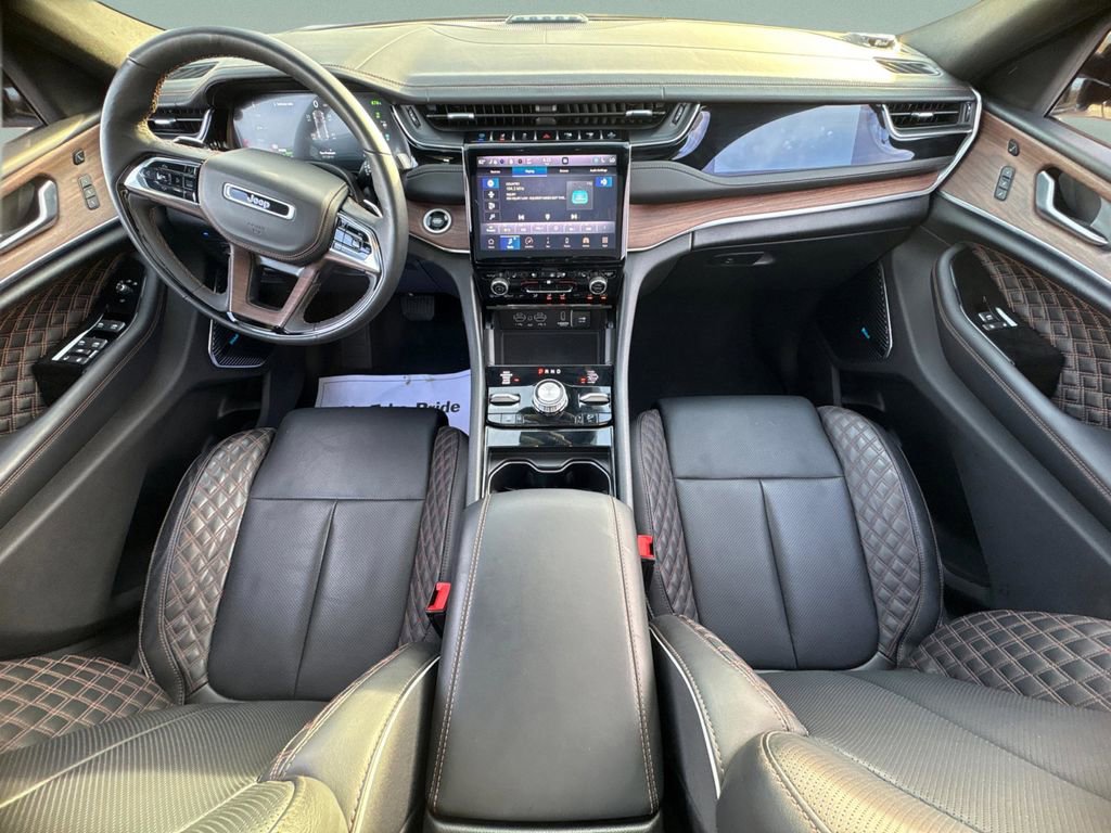 Used 2022 Jeep Grand Cherokee Summit w/ Advanced Protech Group IV image 12