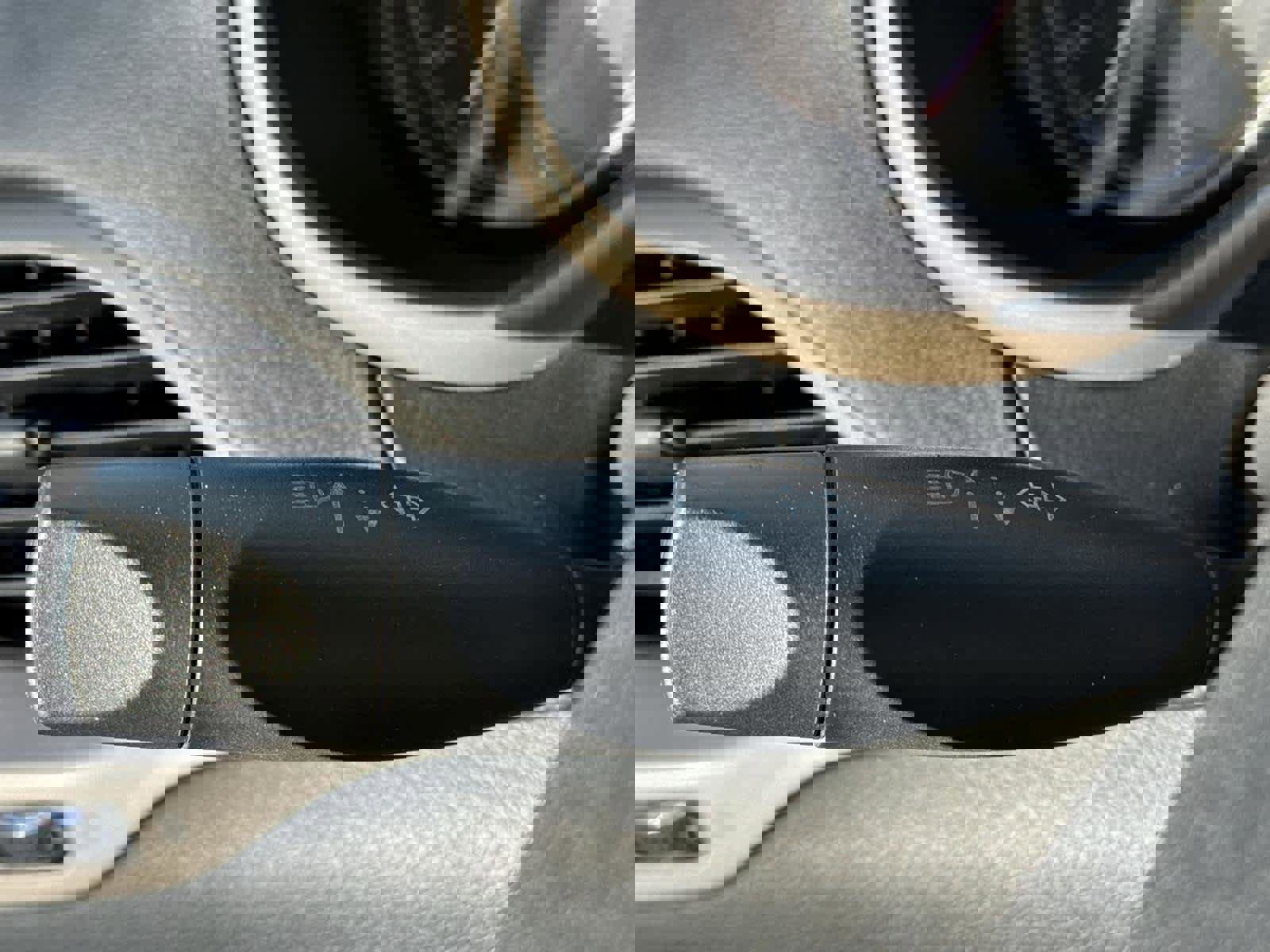 Used 2016 Jeep Cherokee Latitude w/ Cold Weather Group image 21