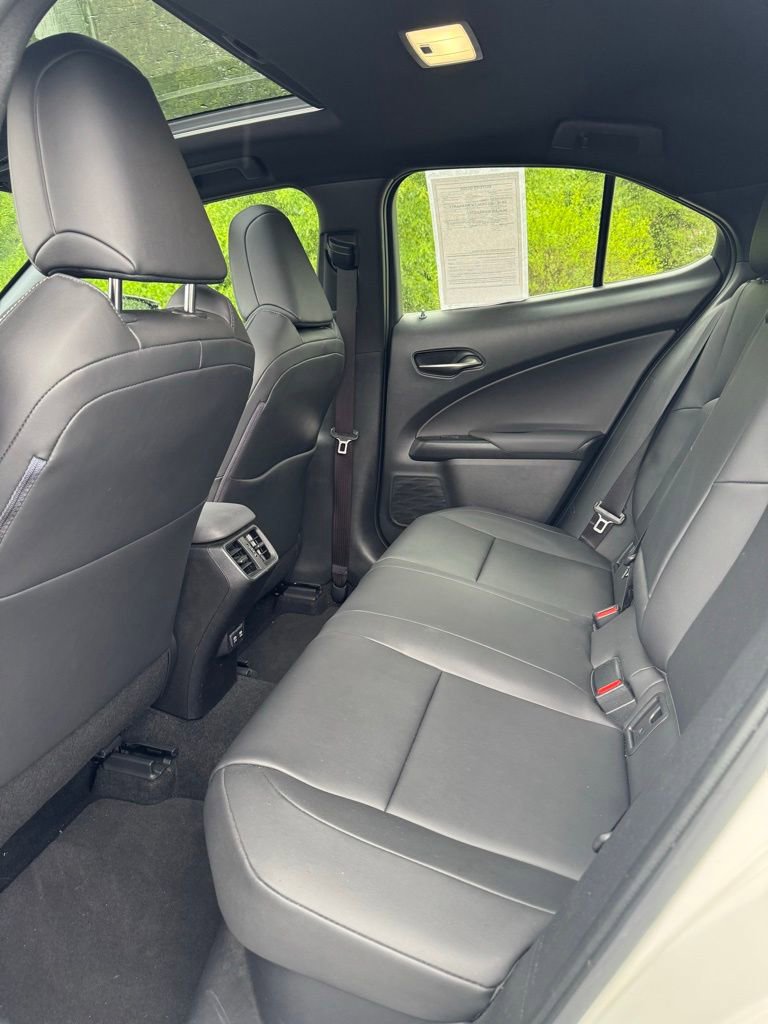 Used 2020 Lexus UX 250h w/ Premium Package AWD/4WD image 9