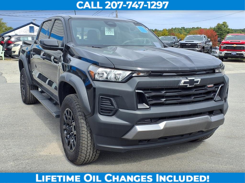 Used 2024 Chevrolet Colorado Trail Boss w/ Advanced Trailering Package image 4