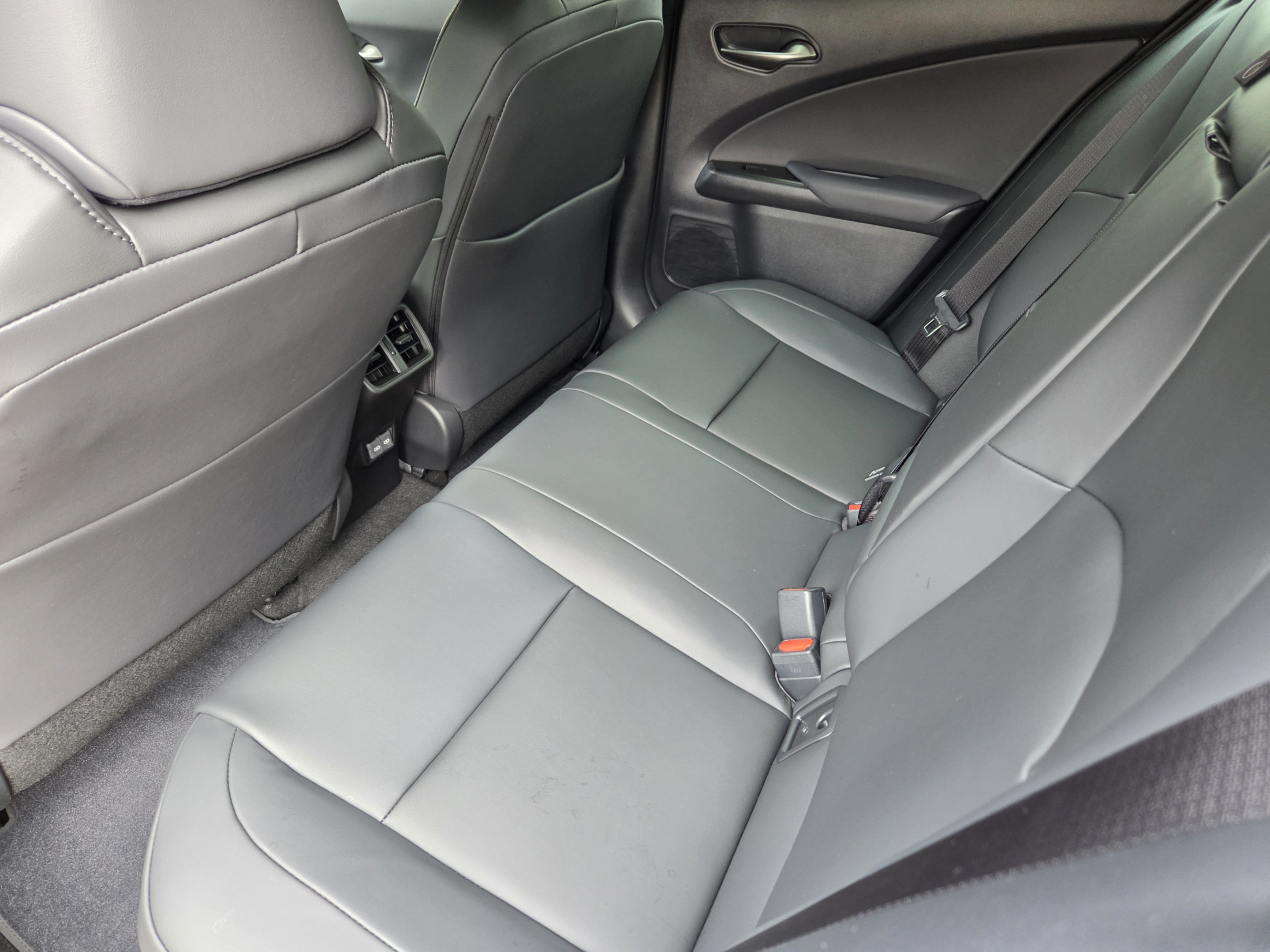 New 2026 Lexus UX 300h FWD w/ Accessory Package (Z1) image 19
