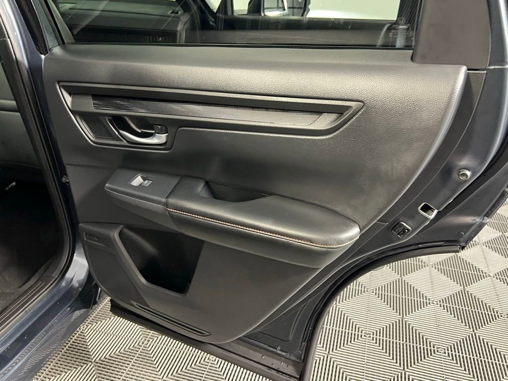 Used 2025 Honda CR-V Sport-L image 32