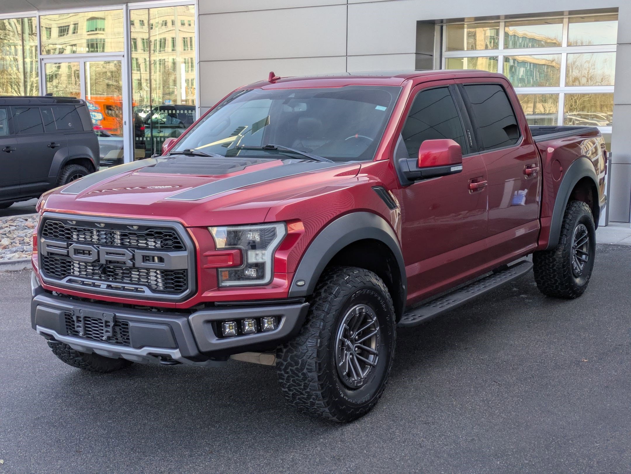Used 2019 Ford F150 Raptor w/ Equipment Group 802A Luxury image 8