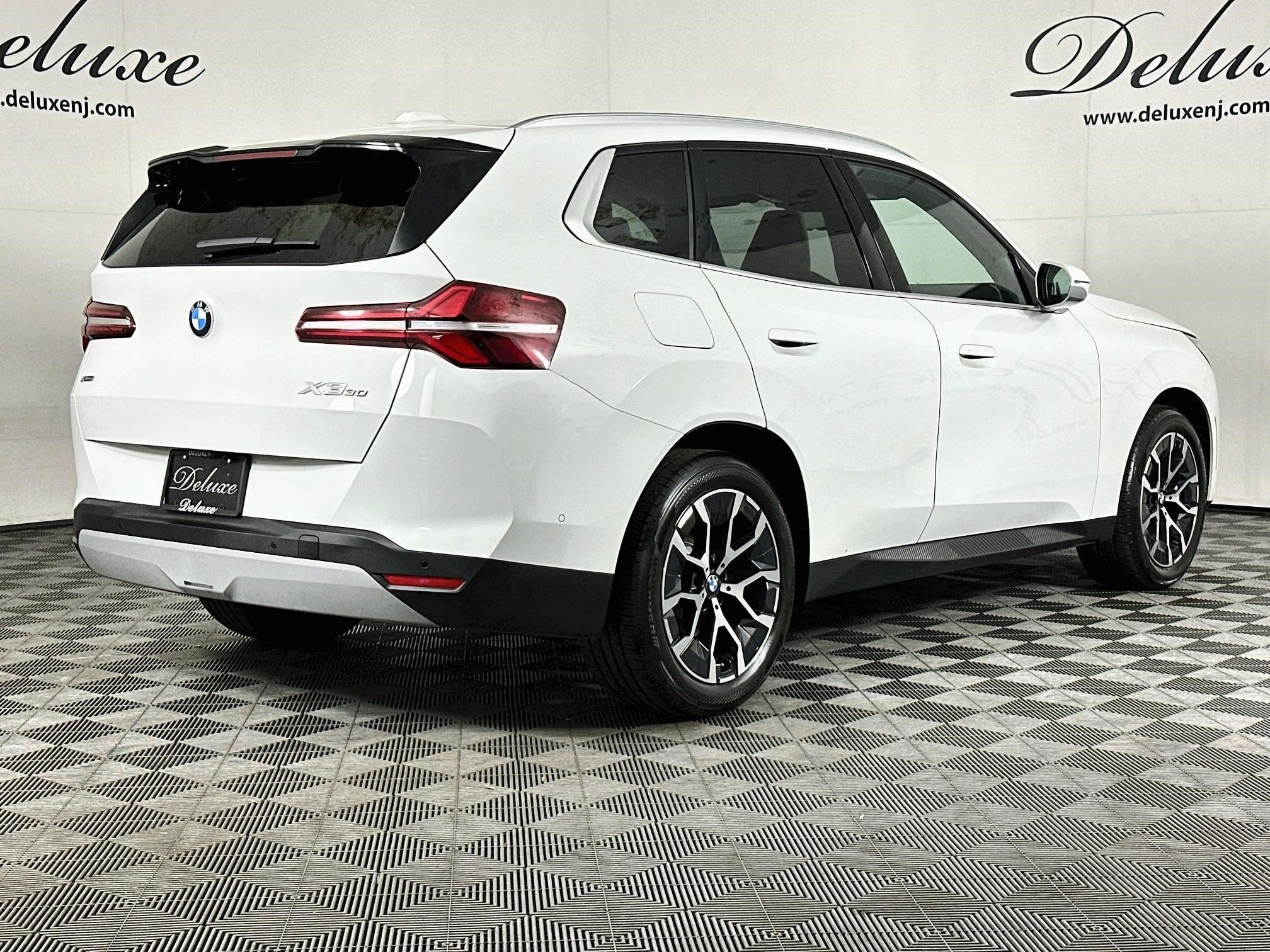 Used 2025 BMW X3 xDrive30i w/ Convenience Package AWD/4WD image 6