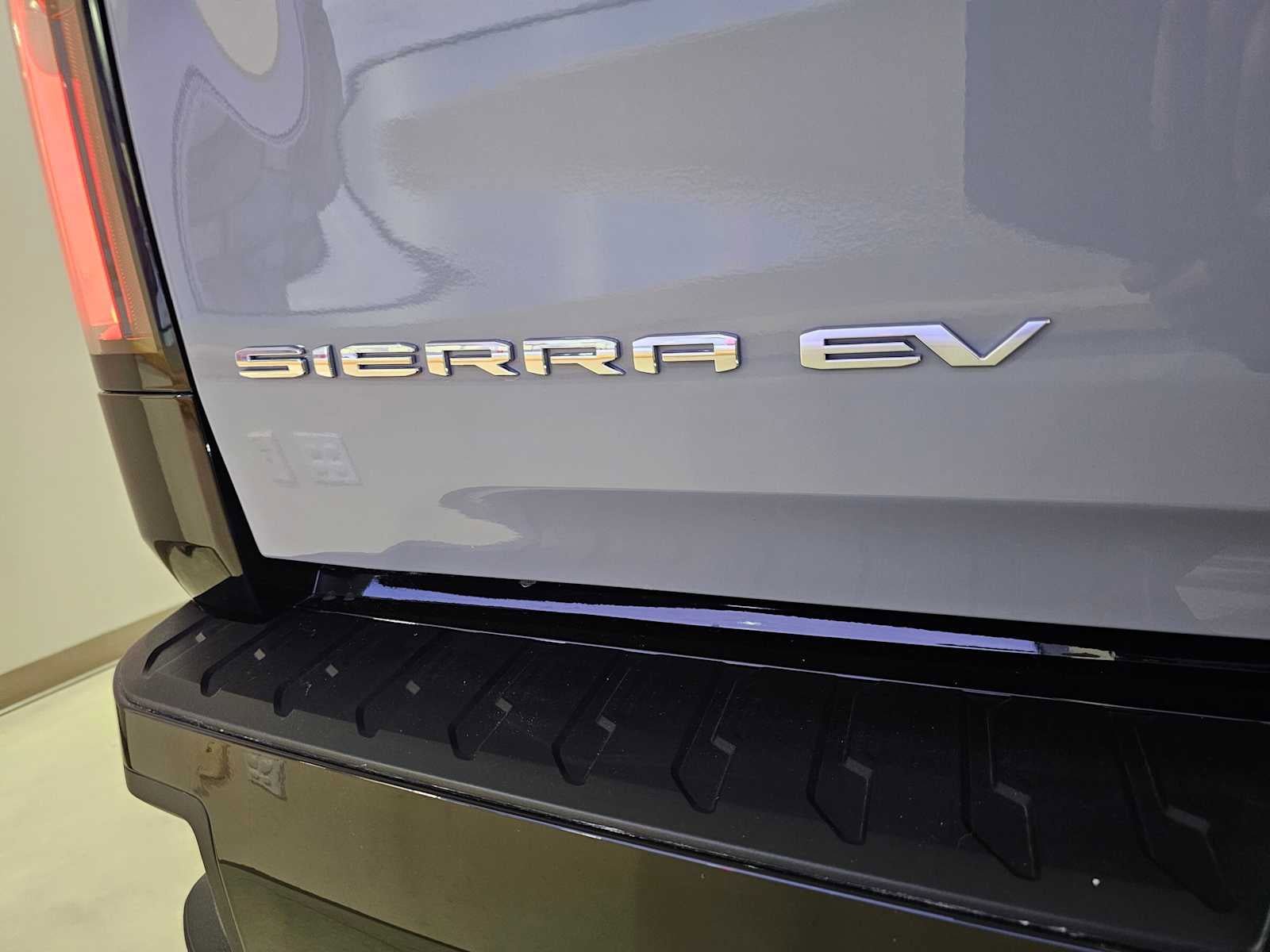 New 2024 GMC Sierra EV Denali image 13