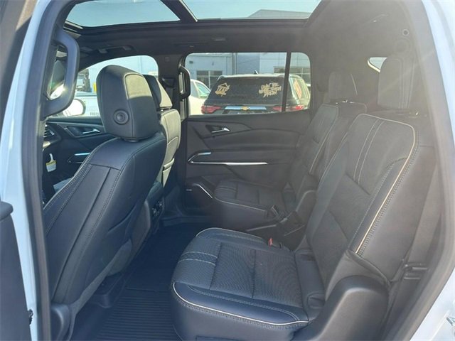 New 2026 Chevrolet Traverse High Country w/ LPO, Floor Liner Package image 4