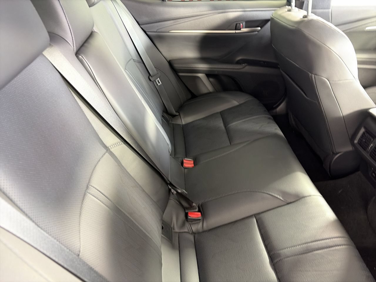 Used 2025 Toyota Camry XSE FWD image 23