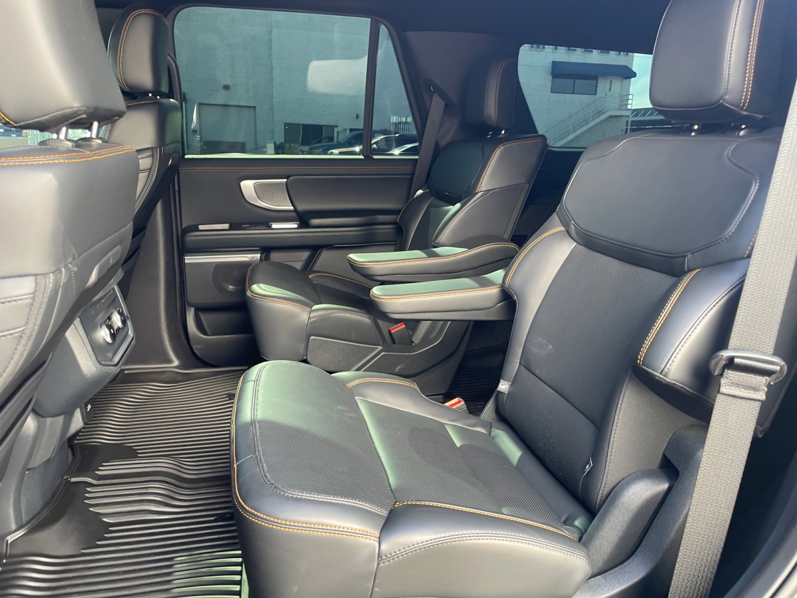 Used 2025 Ford Expedition Tremor AWD/4WD image 16
